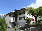 Sehr gepflegtes, einseitig angebautes Einfamilienhaus...