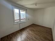 Sehr geräumige 3 Zimmer Genossenschaftswohnung mit Balkon