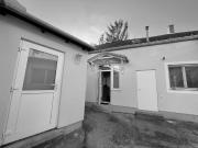 Sehr große Wohnung in sehr guter Lage sanierungsbedürftig