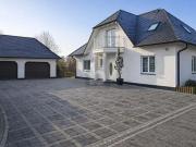 SEHR GROßER FAMILIENTRAUM IN SEENÄHE