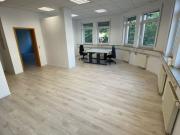 sehr großzügige 2 Zi. Whg 2 Bäder, Lift, Garage