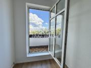 Sehr helle 4 Zimmer Wohnung mit Balkon, WG fähig,...