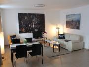 Sehr helle zentral gelegene vollmöblierte WG Taugliche...