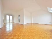 Sehr schicke und sehr sonnige Dachgeschosswohnung mit...