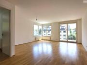 Sehr schöne 4 Zimmer Wohnung mit 13m² Außenfläche!...