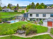 Sehr schöne Familienvilla, Swimmingpool und Blick auf...