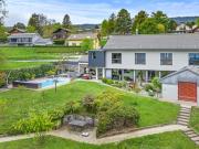 Sehr schöne Familienvilla, Swimmingpool und Blick auf...