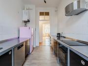 Sehr schöne, große Altbauwohnung mit Balkon und 3 großen...