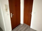 Sehr schöne renovierte 2 Zimmer Wohnung in Duisburg zu...