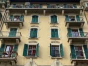 Sehr schöne renovierte 3 Zimmer Wohnung im alten Stil...