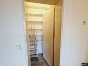 Sehr schöne, sanierte 3 Zimmer Wohnung plus Küche mit...