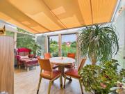 Sehr viel Platz für eine Großfamilie, 2 Häuser verbunden...