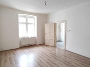 SELBST SANIEREN UND TRAUMHAFT WOHNEN / GROSSE 3 ZIMMER...