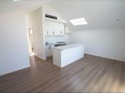 Self contained 1 Bedroom unit close to UNSW