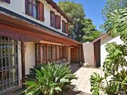 self contained cottage with a privat.
