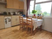 Self contained One Bed first floor flat in NW11