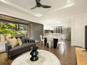 Self Contained Residence in a Spacious Queenslander –...