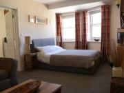 Self Contained Studio Flat Cleaning and Bills Inc