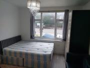 Self Contained Studio Flat Dss Welcome