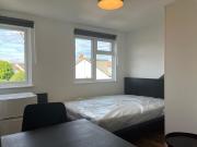 Self Contained Studio Flat Dss Welcome
