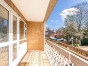 Selmeston Court, Grimsby, 2 Bedroom Apartment