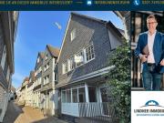 Seltene Gelegenheit: Freistehendes Zweifamilienhaus in...