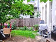 SELTENHEIT! RUHIGE ATLBAUWOHNUNG MIT EIGENGARTEN!...