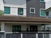 Semenyih 16 room 3 Storey Bungalow For Rent