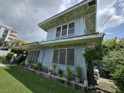 Semi Commercial Lot with Old House 600sqm Ayala access road