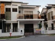 Semi D House 5Room 4Bath For Rent