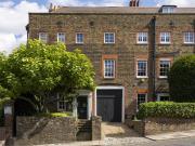 5 bedroom semi detached house for sale