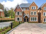 Semi detached House For Sale In Kenley, Surrey