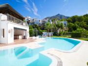 Semi Detached House Istán