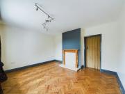 Semi detached house to rent on