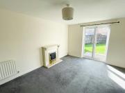 Semi detached house to rent on