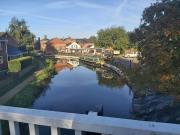 Semi detached house to rent on