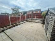 Semi detached house to rent on
