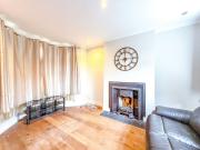 Semi detached house to rent on