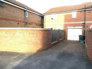 Semi detached house to rent on