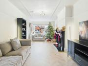 Semi detached house to rent on