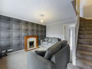 Semi detached house to rent on