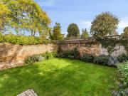 Semi Detached House to rent with 5 bedrooms, Arlington...