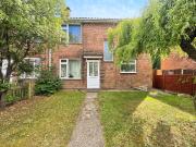 Semi detached to rent in Motum Road, Norwich, Norfolk,...