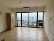 Semi furnished Studio Deluxe with Balcony for Lease at...
