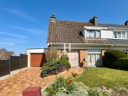 Semi mitoyenne de 98 m², jardin, garage, proche jardin...