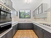Semi Sized Apartment in a Prime Lifestyle Location