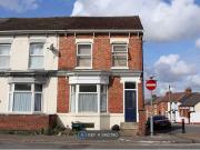 Semilong Road, Northampton NN2, 2 bedroom flat to rent...