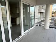 SEMIPISO a ESTRENAR YRIGOYEN 744 AL FRENTE