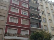 semipiso de 4 ambientes y dependecia, a la calle,...