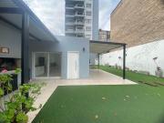 Semipiso de tres dormitorios amenities c cochera en Arroyito
